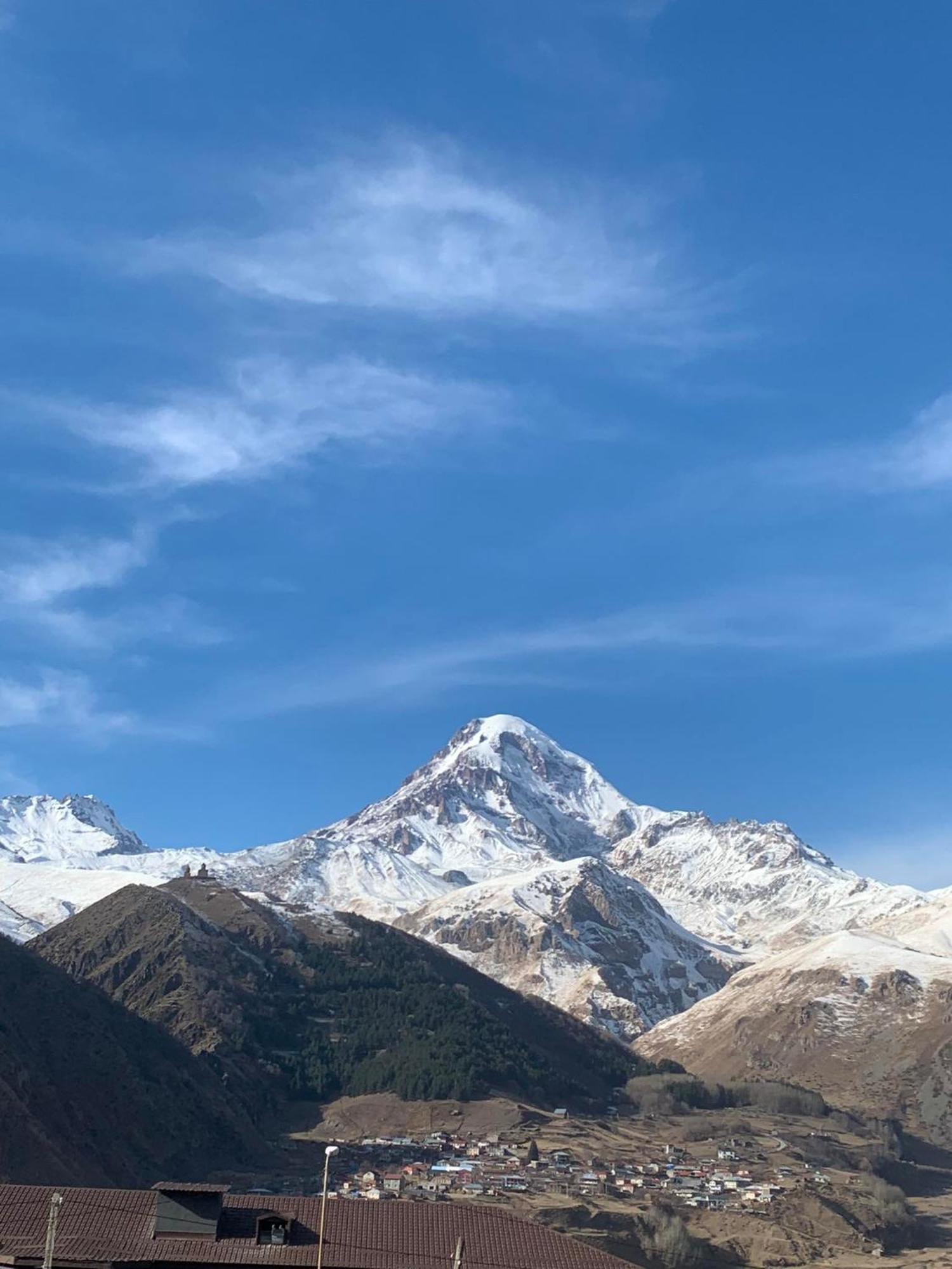 Mate'S Home Kazbegi Exterior photo